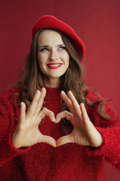 Happy Valentine Happy Elegant Years Old Woman Red Sweater Beret — 图库照片