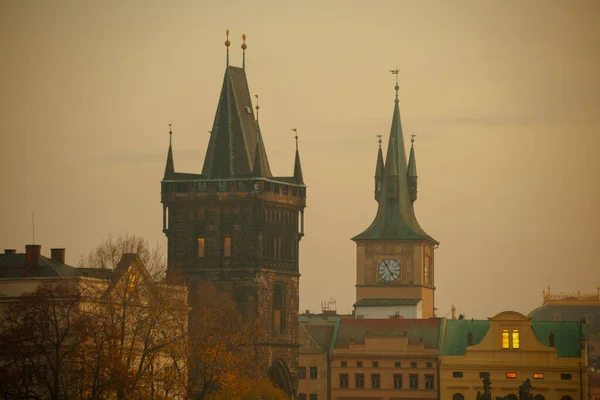 Landskap Med Old Town Bridge Tower Ved Solnedgang Høsten Praha – stockfoto