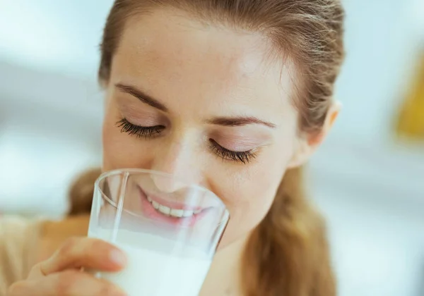 Young Woman Drinking Milk Kitchen — Stock Photo, Image