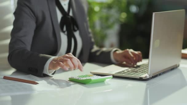 Modern Years Old Business Woman Light Business Suit Modern Green — Stock Video