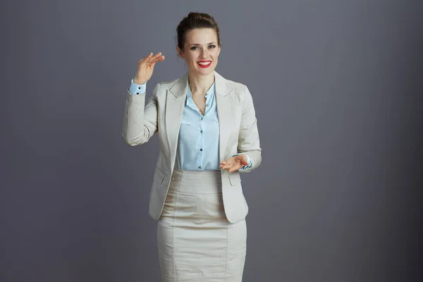 Souriant Femme Âge Moyen Mode Employée Dans Costume Affaires Léger — Photo