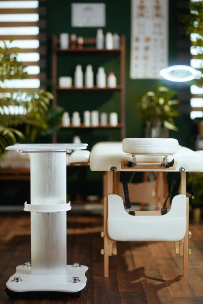 Healthcare Time Massage Table Table Wheels Modern Spa Salon — Stock Photo, Image