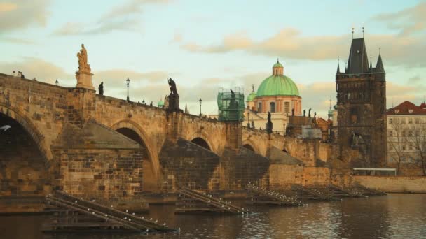 Landscape Vltava River Charles Bridge Evening Autumn Prague Czech Republic — Stock Video