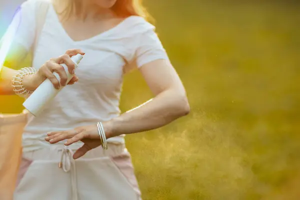 Summer Time Closeup Woman White Shirt Applying Sunscreen Meadow Outdoors — Stock Photo, Image