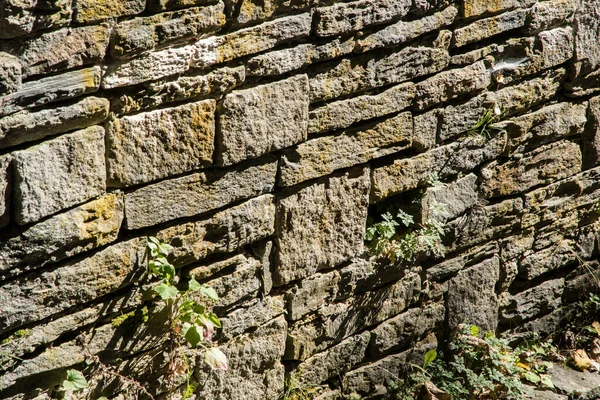 Oude Massieve Stenen Muur Close Zonnige Dag — Stockfoto