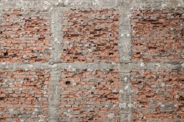 Tadilat için alçılı dış bina cephesi.