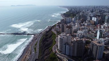Miraflores, Peru, Kosta Verde 'deki Pasifik Okyanusu' nu görebiliyoruz.