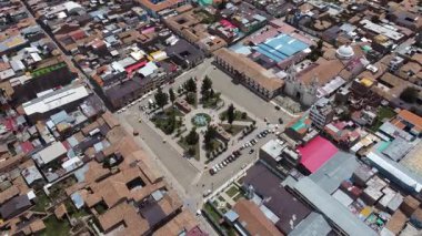 Peru 'da Junin Bölgesi' nde bulunan Jauja şehrinin havadan görünüşü.