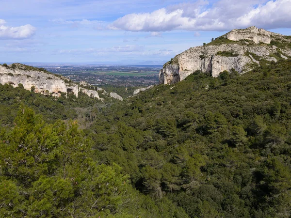 stock image Massive rock formation in the Alpilles (Provence, France) on a sunny day in springtime