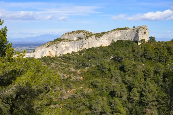 Massiccia Formazione Rocciosa Nelle Alpilles Provenza Francia Una Giornata Sole — Foto Stock