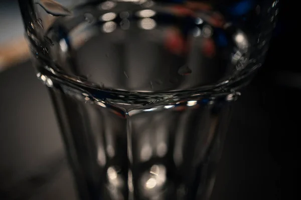 Vidrio Vacío Con Gotas Agua Bar Primer Plano — Foto de Stock