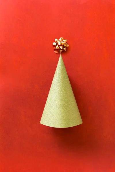 Abstrakte Weihnachtsbaumform Von Band Auf Grünem Hintergrund Stockfoto