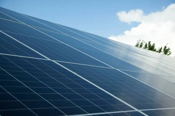 Painéis Solares Céu Energia Alternativa — Fotografia de Stock