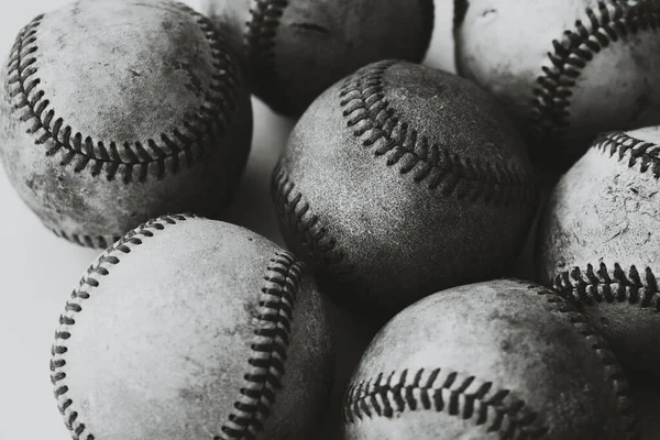 Vieilles Balles Baseball Usagées Gros Plan Noir Blanc — Photo