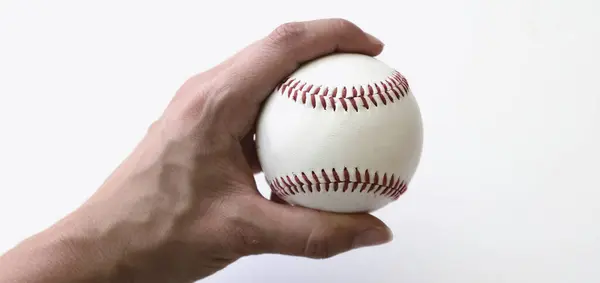 Zbliżenie Strony Trzymając Biały Baseball — Zdjęcie stockowe