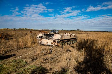 Ukrayna 'daki savaş - 26 Ekim 2022 Ukrayna' da Kherson yakınlarında, Rus ordusu yenildikten sonra, Ukrayna taarruzu bir başarı ve sayısız Rus kaybı oldu.