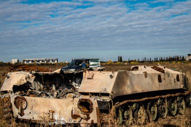 Ukrayna 'daki savaş - 26 Ekim 2022 Ukrayna' da Kherson yakınlarında, Rus ordusu yenildikten sonra, Ukrayna taarruzu bir başarı ve sayısız Rus kaybı oldu.