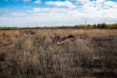 Ukrayna 'daki savaş - 26 Ekim 2022 Ukrayna' da Kherson yakınlarında, Rus ordusu yenildikten sonra, Ukrayna taarruzu bir başarı ve sayısız Rus kaybı oldu.