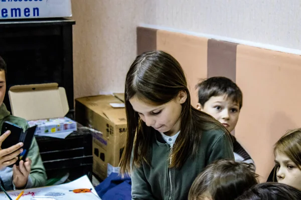 Barn Fra Bakhmut Ukraina Som Bor Flyktningehuset Dnipro Caritas Ukraina – stockfoto