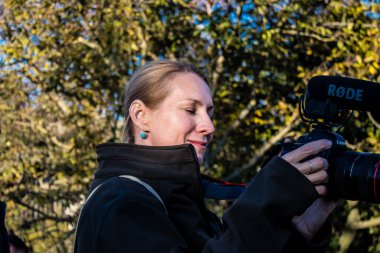 Ukrayna, Kherson - 19 Ekim 2022 Lenka Klicperova, bu seçkin gazeteci ve fotoğrafçı Ukrayna 'daki savaşı anlatıyor.