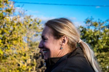 Ukrayna, Kherson - 19 Ekim 2022 Lenka Klicperova, bu seçkin gazeteci ve fotoğrafçı Ukrayna 'daki savaşı anlatıyor.