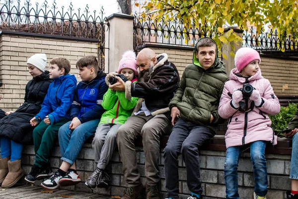 Fotografia Masterclass Dziećmi Pochodzących Różnych Obszarów Wojennych Ukrainie Zamieszkałych Ośrodku — Zdjęcie stockowe