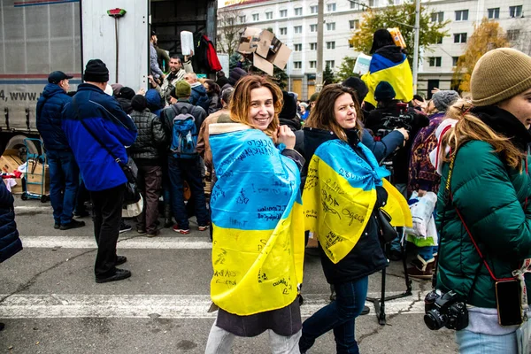 Einige Bürger Von Cherson Die Die Ukrainische Flagge Form Eines — Stockfoto