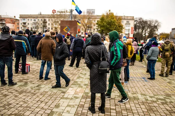 Cidadãos Kherson Celebram Libertação Cidade Praça Liberdade Centro Cidade Tropas — Fotografia de Stock