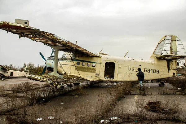 Avión Destruido Aeropuerto Internacional Kherson Los Ataques Chernobaivka Son Una —  Fotos de Stock