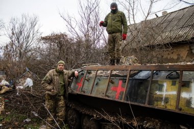 Ukrayna ordusu Ukrayna 'nın Donbass bölgesindeki Terny' de konuşlandı. Burası cephe hattı. Rus ordusu Ukrayna 'yı işgal etti.