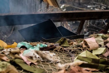 Ukrayna ordusu Ukrayna 'nın Donbass bölgesindeki Terny' de konuşlandı. Burası cephe hattı. Rus ordusu Ukrayna 'yı işgal etti.