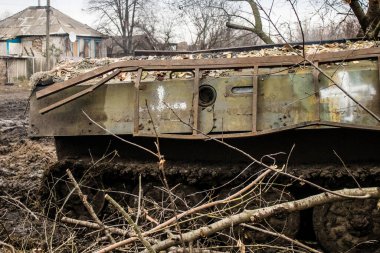 Ukrayna ordusu Ukrayna 'nın Donbass bölgesindeki Terny' de konuşlandı. Burası cephe hattı. Rus ordusu Ukrayna 'yı işgal etti.