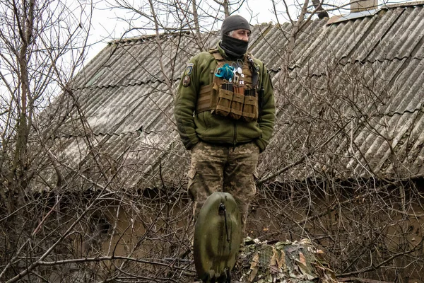 우크라 이나군은 우크라이나 돈바스에 테라니에 배치되어 있습니다 최전선입니다 러시아군 우크라 — 스톡 사진
