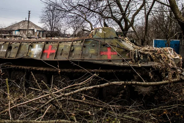 Ukrayna ordusu Ukrayna 'nın Donbass bölgesindeki Terny' de konuşlandı. Burası cephe hattı. Rus ordusu Ukrayna 'yı işgal etti.