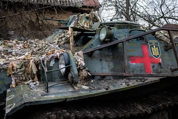 Ukrayna ordusu Ukrayna 'nın Donbass bölgesindeki Terny' de konuşlandı. Burası cephe hattı. Rus ordusu Ukrayna 'yı işgal etti.