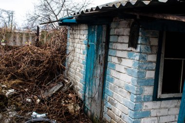 Ukrayna 'nın Donbass bölgesindeki yıkık dökük Stavky köyünün şehri, burası cephe hattı, Rus ordusu Ukrayna' yı işgal etti ve savaş alanı haline gelen bu bölgede şiddetli çatışmalar yaşanıyor.