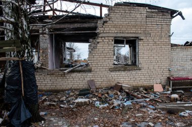 Uluslararası Kherson Havaalanı 'nda Rus pozisyonu. Ukrayna 'daki Kherson Oblastı' nda. Chernobaivka saldırıları, Rusya 'nın güneydeki işgali sırasında Rusya' nın elinde bulunan Kherson Uluslararası Havalimanı 'na yapılan bir dizi Ukrayna saldırısıdır.