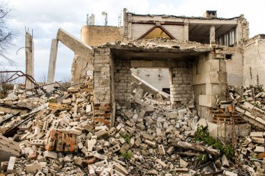 Uluslararası Kherson Havaalanı 'nda Rus pozisyonu. Ukrayna 'daki Kherson Oblastı' nda. Chernobaivka saldırıları, Rusya 'nın güneydeki işgali sırasında Rusya' nın elinde bulunan Kherson Uluslararası Havalimanı 'na yapılan bir dizi Ukrayna saldırısıdır.