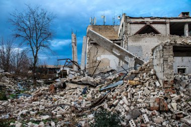 Uluslararası Kherson Havaalanı 'nda Rus pozisyonu. Ukrayna 'daki Kherson Oblastı' nda. Chernobaivka saldırıları, Rusya 'nın güneydeki işgali sırasında Rusya' nın elinde bulunan Kherson Uluslararası Havalimanı 'na yapılan bir dizi Ukrayna saldırısıdır.
