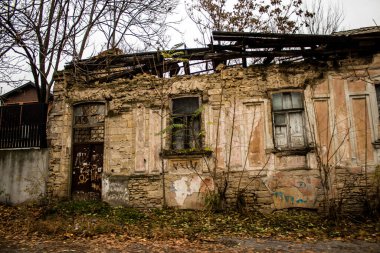 Şehir manzarası ve Kherson City 'deki bina cephesi. Rus birlikleri dokuz aylık işgalden ve Ukrayna ordusunun karşı saldırısından sonra Kherson 'dan ayrıldı.