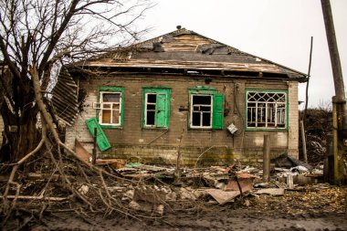 Ukrayna 'nın Donbass bölgesindeki Terny köyünün şehri, burası cephe hattı, Rus ordusu Ukrayna' yı işgal etti ve savaş alanı haline gelen bu bölgede şiddetli çatışmalar yaşanıyor.