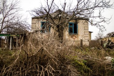 Ukrayna 'nın Donbass bölgesindeki Terny köyünün şehri, burası cephe hattı, Rus ordusu Ukrayna' yı işgal etti ve savaş alanı haline gelen bu bölgede şiddetli çatışmalar yaşanıyor.