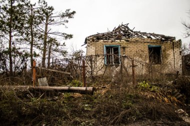 Ukrayna 'nın Donbass bölgesindeki Terny köyünün şehri, burası cephe hattı, Rus ordusu Ukrayna' yı işgal etti ve savaş alanı haline gelen bu bölgede şiddetli çatışmalar yaşanıyor.