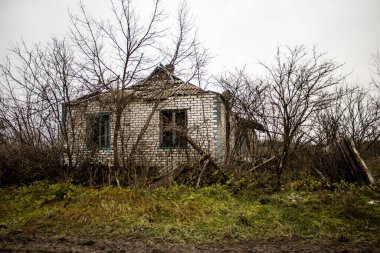 Ukrayna 'nın Donbass bölgesindeki Terny köyünün şehri, burası cephe hattı, Rus ordusu Ukrayna' yı işgal etti ve savaş alanı haline gelen bu bölgede şiddetli çatışmalar yaşanıyor.