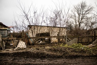 Ukrayna 'nın Donbass bölgesindeki Terny köyünün şehri, burası cephe hattı, Rus ordusu Ukrayna' yı işgal etti ve savaş alanı haline gelen bu bölgede şiddetli çatışmalar yaşanıyor.