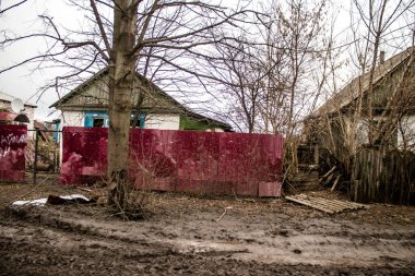 Ukrayna 'nın Donbass bölgesindeki Terny köyünün şehri, burası cephe hattı, Rus ordusu Ukrayna' yı işgal etti ve savaş alanı haline gelen bu bölgede şiddetli çatışmalar yaşanıyor.
