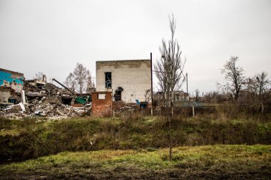 Ukrayna 'nın Donbass bölgesindeki Terny köyünün şehri, burası cephe hattı, Rus ordusu Ukrayna' yı işgal etti ve savaş alanı haline gelen bu bölgede şiddetli çatışmalar yaşanıyor.