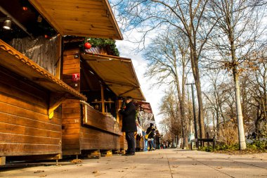 Gezinti güvertesinde Jean-Louis Schneiter, 