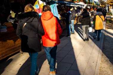 Reims 'deki Noel Pazarı' nı ziyaret edenler 1-30 Aralık 2022 tarihleri arasında gerçekleşecek. Gezinti güvertesinde Jean-Louis Schneiter, 