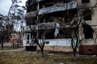 Irpin, Ukrayna 'da Kyiv şehrinin yanında yer alan kahraman bir kasabadır. Çoğu bina ya tahrip edildi ya da onarılamaz şekilde hasar gördü. Şehir Rus topçuları tarafından bombalandı ve savaş sırasında birçok insan öldü..